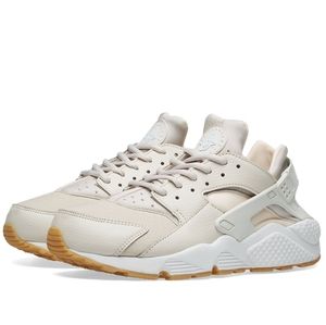 Nike Air Huarache Sneaker Sand Desert